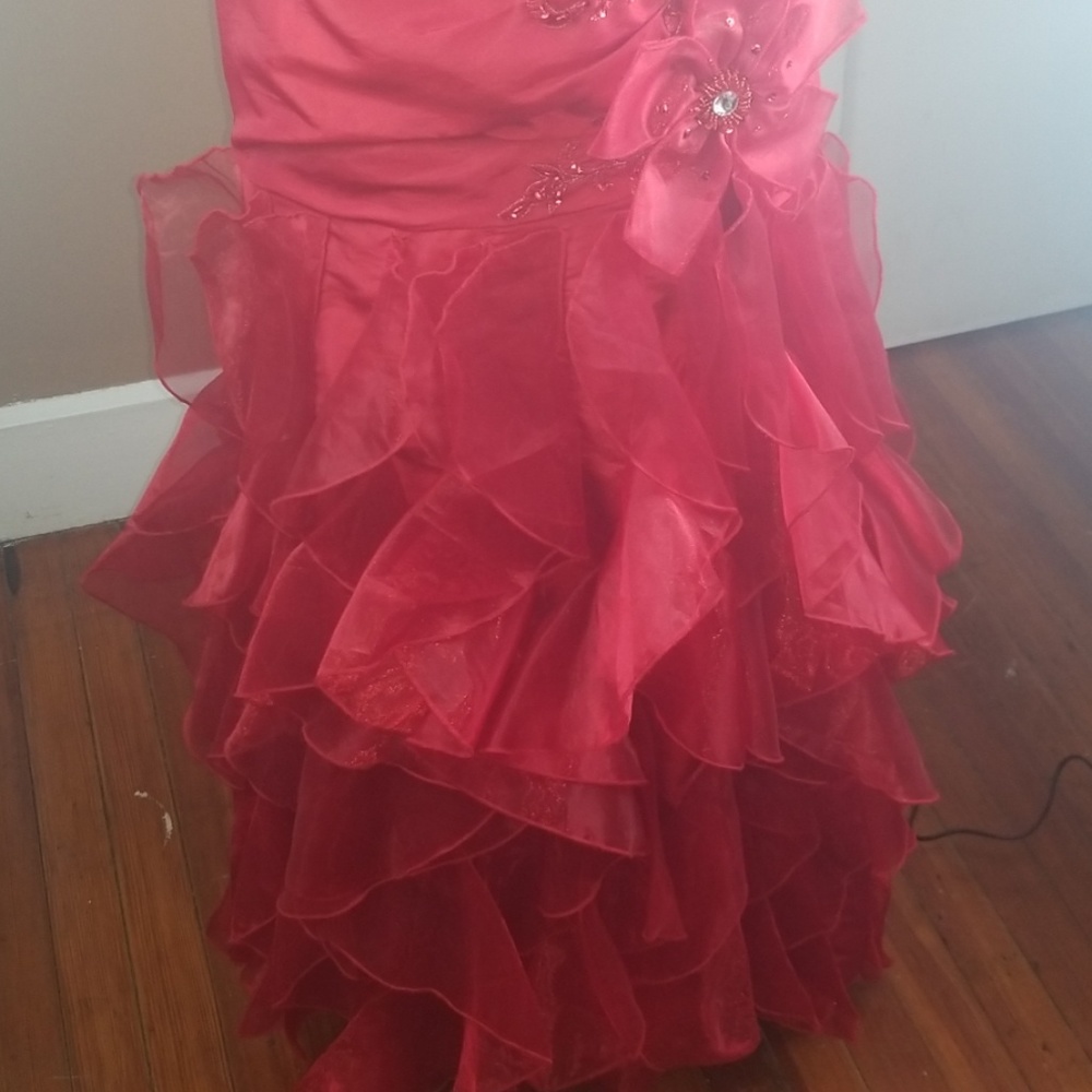 Prom / Sweet 16 gown - Picture 3 of 8